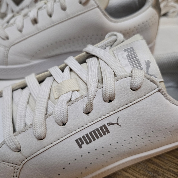 Puma White Sneakers womans size 10 - Picture 4 of 8